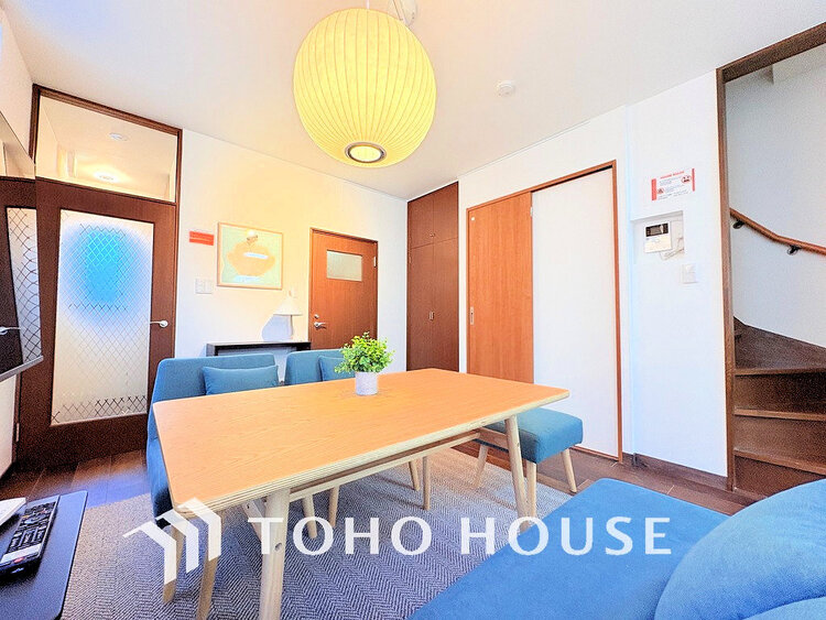 内装 シンプルな内装は落ち着きのある空間・ゆったりとした家族とのひとときを過ごせます