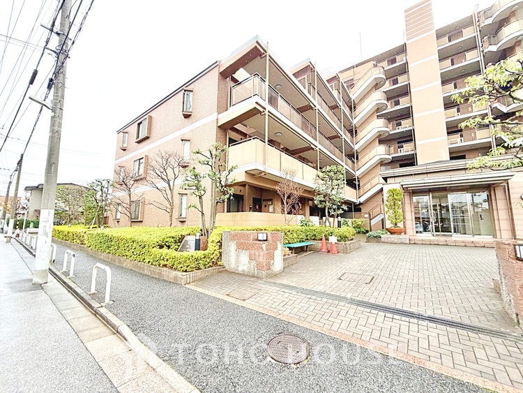 エントランス 【Private room】家族個々の安らぎの空間。プライベートなBedRoomは暮らす方の感性で造り上げたいもの。