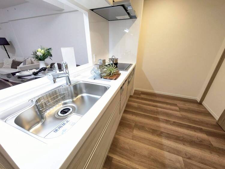 キッチン 使いやすくスタイリッシュなキッチン空間になっております。