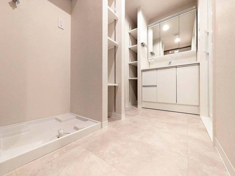 洗面 十分な広さの脱衣所。