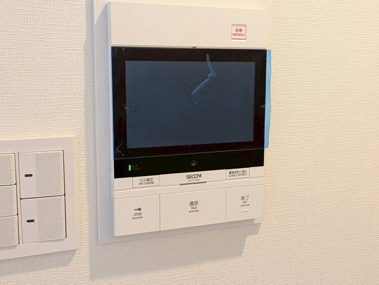 設備 誰が来てもわかる様にモニター付きインターホンを設置。