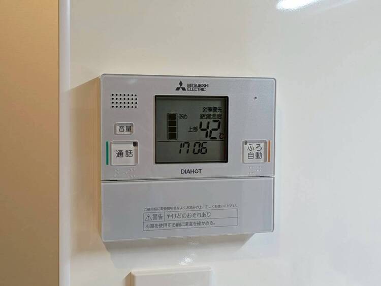 設備 見やすい画面で操作しやすい給湯パネル。