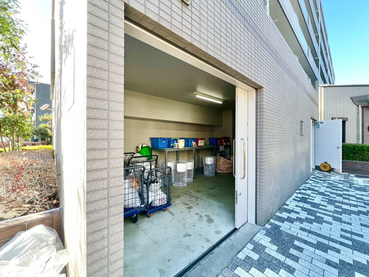 その他 ゴミ置場。綺麗に管理されております。