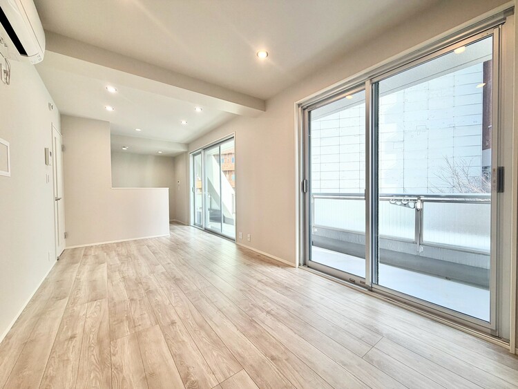 居間 「空間が織り成すひとつ先の住み心地」を演出します。