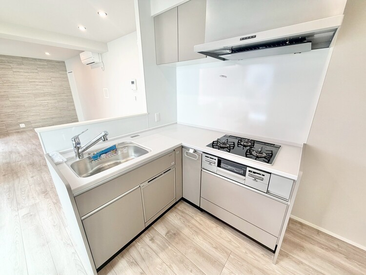 キッチン 使いやすくスタイリッシュなキッチン空間になっております。