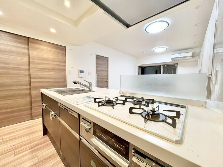 その他 使いやすくスタイリッシュなキッチン空間になっております。