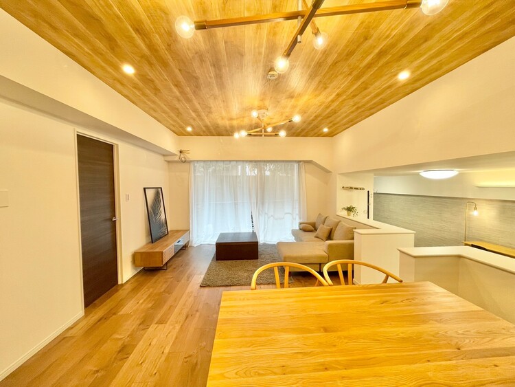 居間 「空間が織り成すひとつ先の住み心地」を演出します。