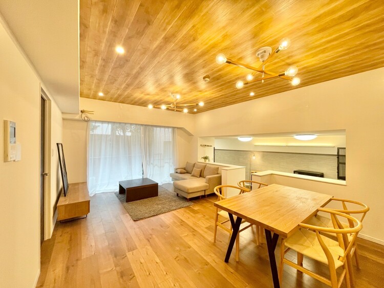 居間 居心地の良い空間に仕上がっております。