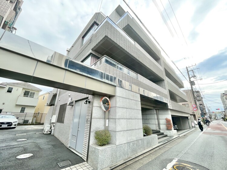 外観 飽きのこないシンプルモダンな外観です。