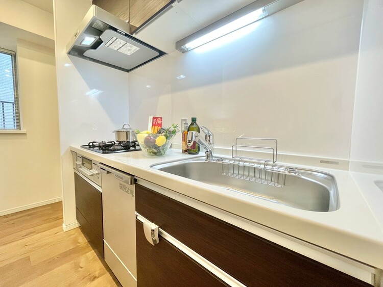 キッチン 開放感のあるキッチンスペース。調理をしながら、会話も弾みそうですね。