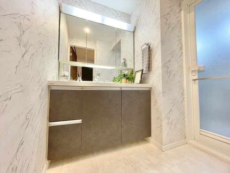 洗面 十分な広さの脱衣所。