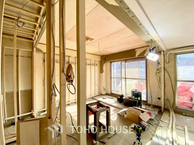 内装 現在改装中◆快適◆な暮らしに不可欠な収納スペース。快適さとともに思い出も詰まっていく。