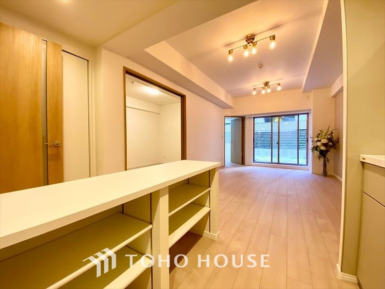 内装 【LIVING】◆Sunshine◆光が燦々と入り、いるだけで気持ちいい。「開放的でゆとりあるお部屋です。」