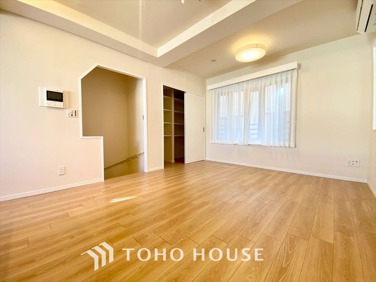 内装 【LIVING】◆家族◆愛する家族を一目で見渡せる。家族が集う空間。永遠に続く幸せな毎日を、ここで。