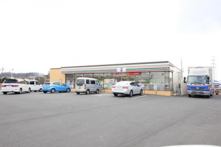 周辺 セブンイレブン町田芝溝街道店まで約796ｍ
