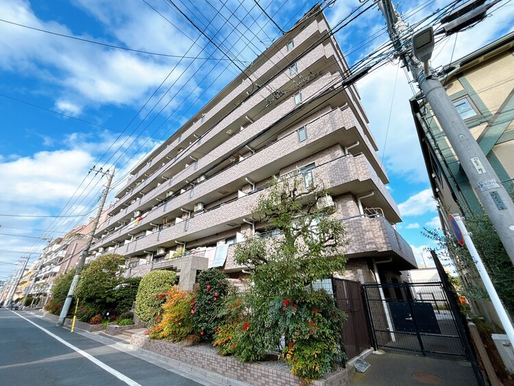 外観 ライフプランニングからローンまで、一貫してご説明させていただきます。お気軽にお問い合わせくださいませ。