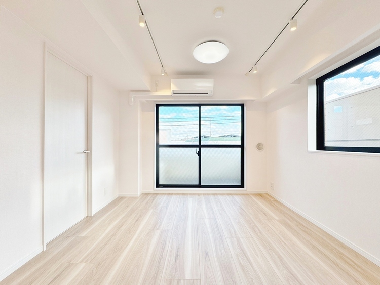 居間 豊かな居住性と、安心感を満たすクオリティが見事に調和した住空間。