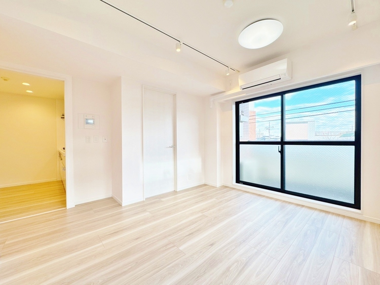 居間 過ごす時間が、たくさんの思い出として紡がれていく場所。