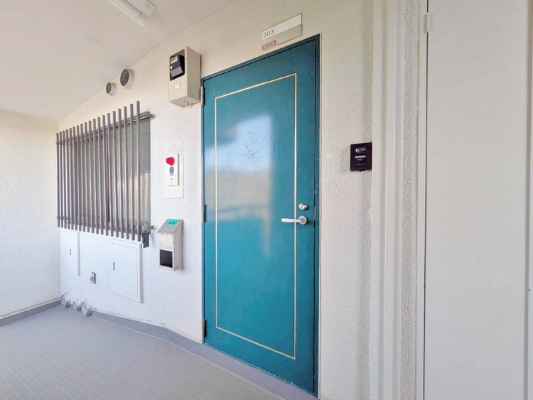 玄関 玄関を開ければ、そこは安らぎのご自宅。