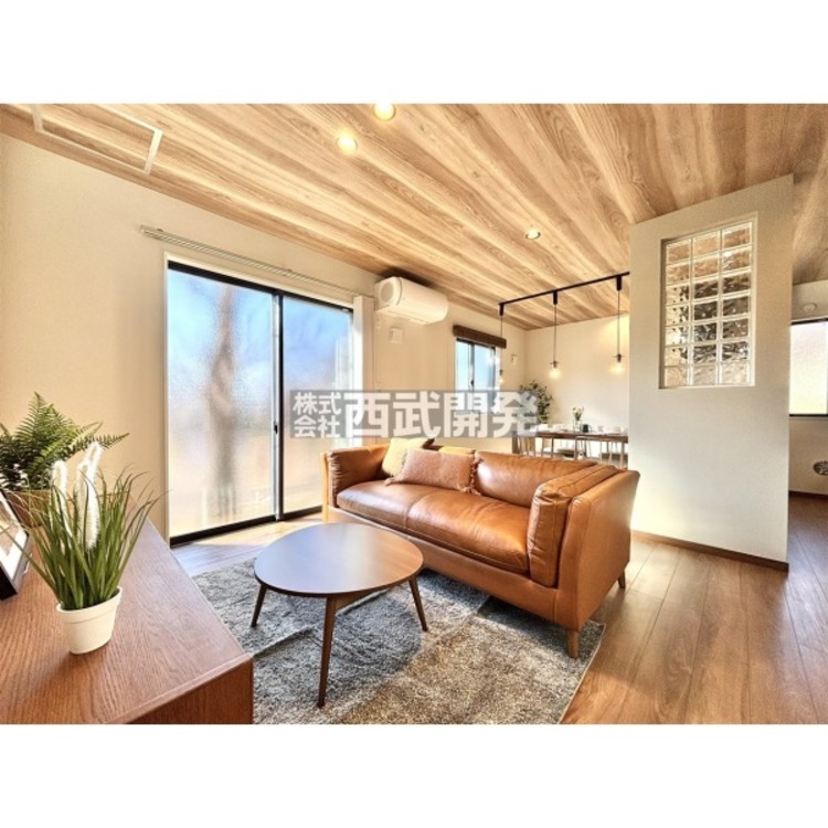 居間 家具・調度品は販売価格に含まれません。