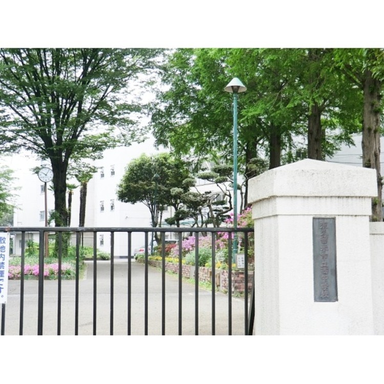 周辺 東久留米市立西中学校(約760m)