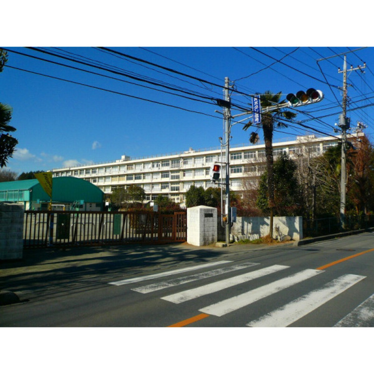 周辺 山口小学校(約1400m)