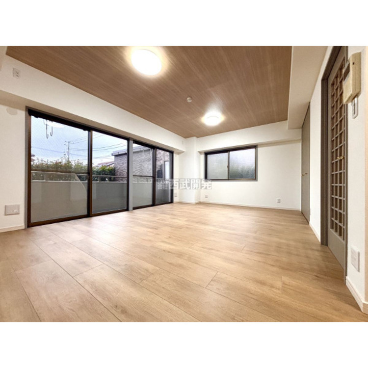 居間 【LDK】2025年11月13日撮影