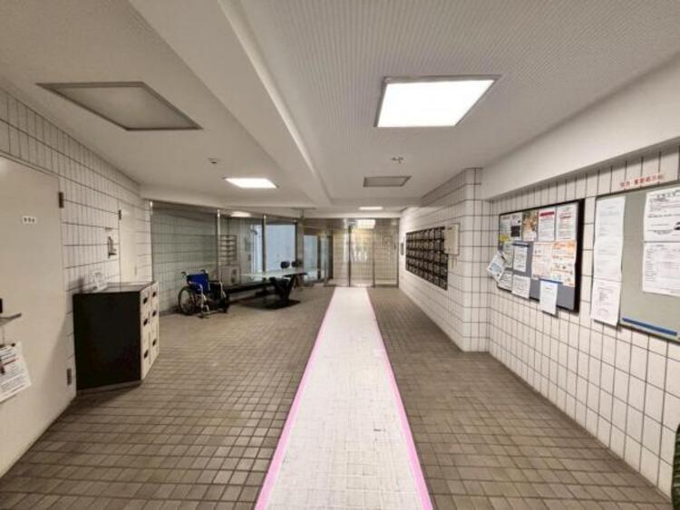 その他 ロビーには宅配ボックスが設置されております。