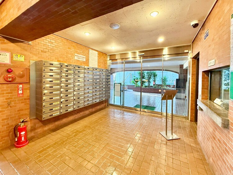 その他 館内は静寂な中が保たれており、管理が行き届いている印象を受けました。