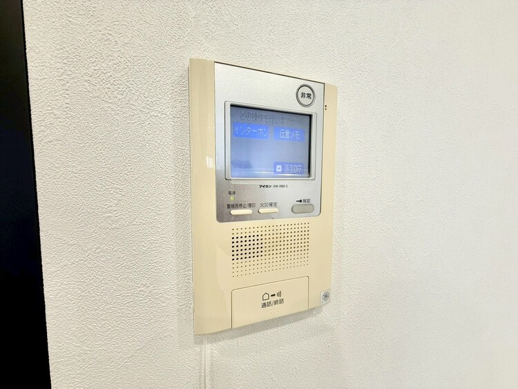 その他 誰が来てもわかる様にモニター付きインターホンを設置。