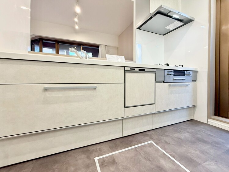 その他 開放感のあるキッチンスペース。調理をしながら、会話も弾みそうですね。