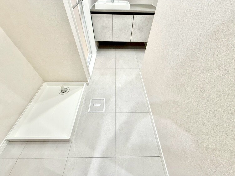 その他 十分な広さの脱衣所。