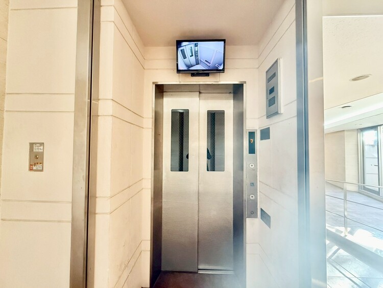 その他 エレベーター完備のため荷物が多くなっても安心。