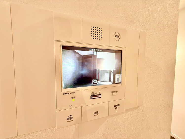 その他 誰が来てもわかる様にモニター付きインターホンを設置。