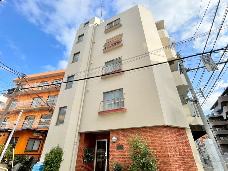 その他 飽きのこないシンプルモダンな外観です。