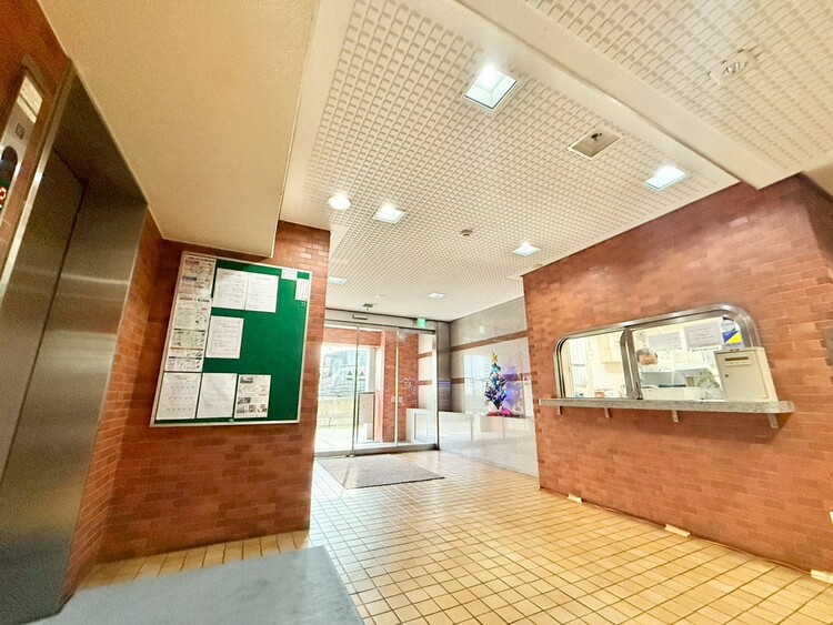 その他 館内は静寂な中が保たれており、管理が行き届いている印象を受けました。