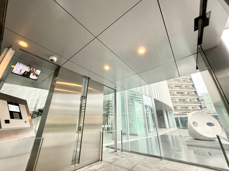 その他 上質感漂う玄関アプローチです。