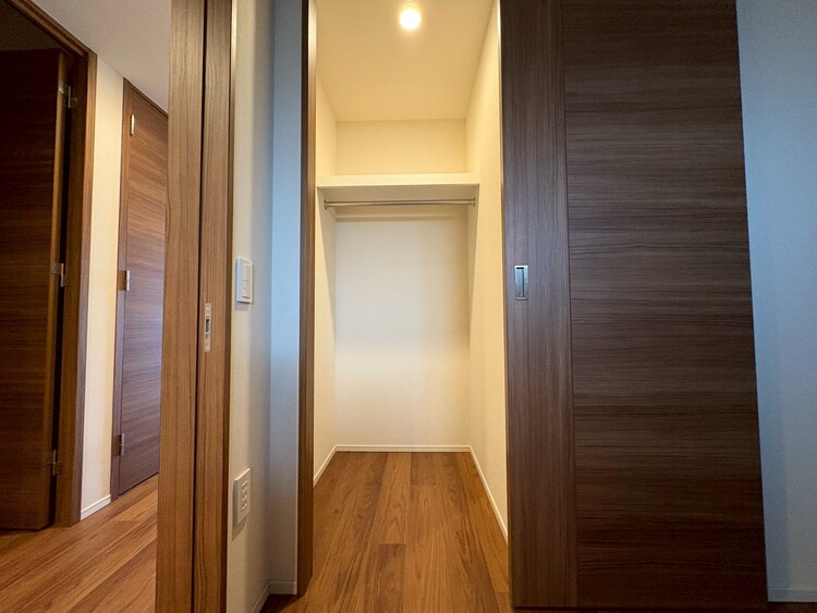 その他 家電やスーツケース、ストック品など何でも片付く嬉しい空間です。