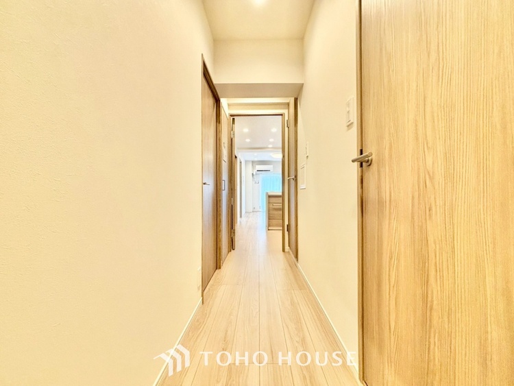 内装 ◆闇夜の輝き◆オレンジ色の光は大人になった今の僕にはわかる。1日の終わりを伝えに来たわけではなく、また明日が来る方へ導いてくれた事を。