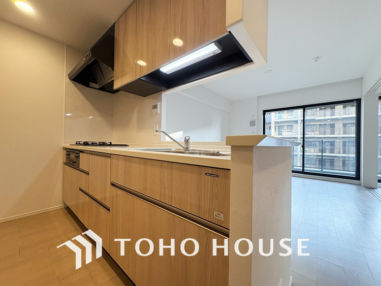 キッチン シンプルな部屋の雰囲気に溶け合うナチュラルキッチン