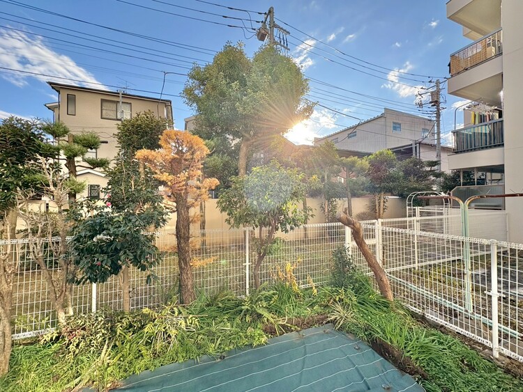 バルコニー 頬をなでる、優しい風を感じることが出来ます。