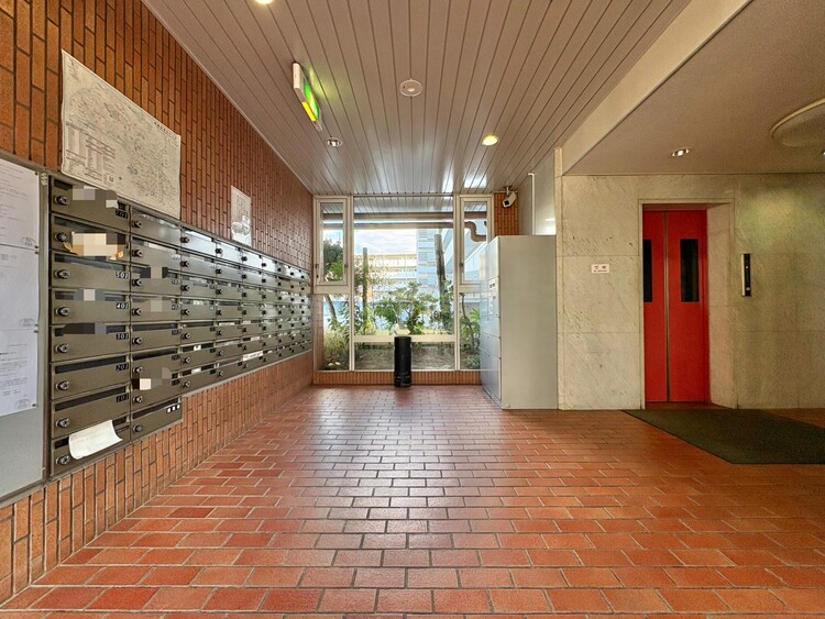 エントランス エントランスは、毎日の行き帰りで使う大事な空間です。