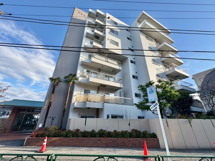 外観 ライフプランニングからローンまで、一貫してご説明させていただきます。お気軽にお問い合わせくださいませ。