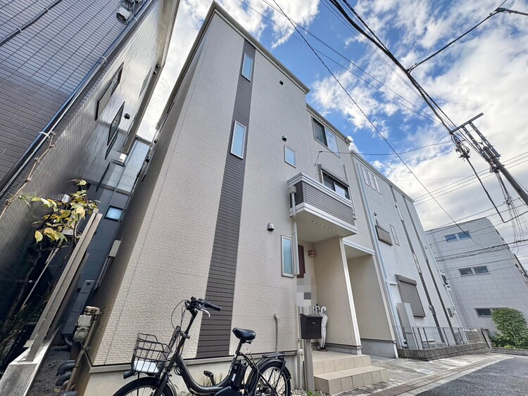 外観 現地に足をお運びいただいた際には、周辺散策などをお勧めいたします。