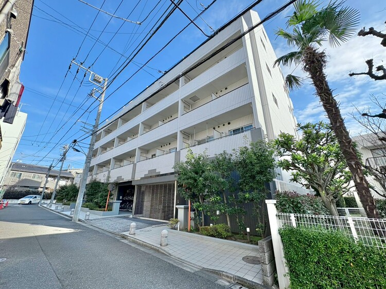 外観 ライフプランニングからローンまで、一貫してご説明させていただきます。お気軽にお問い合わせくださいませ。