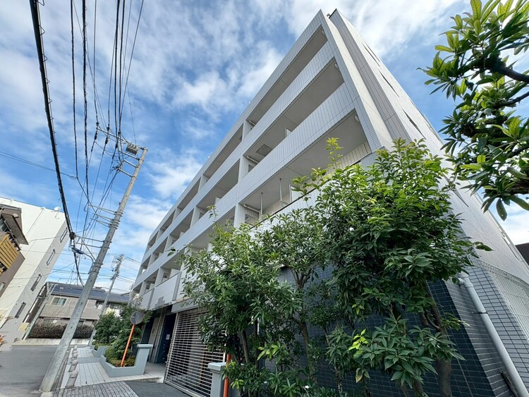 外観 現地に足をお運びいただいた際には、周辺散策などをお勧めいたします。