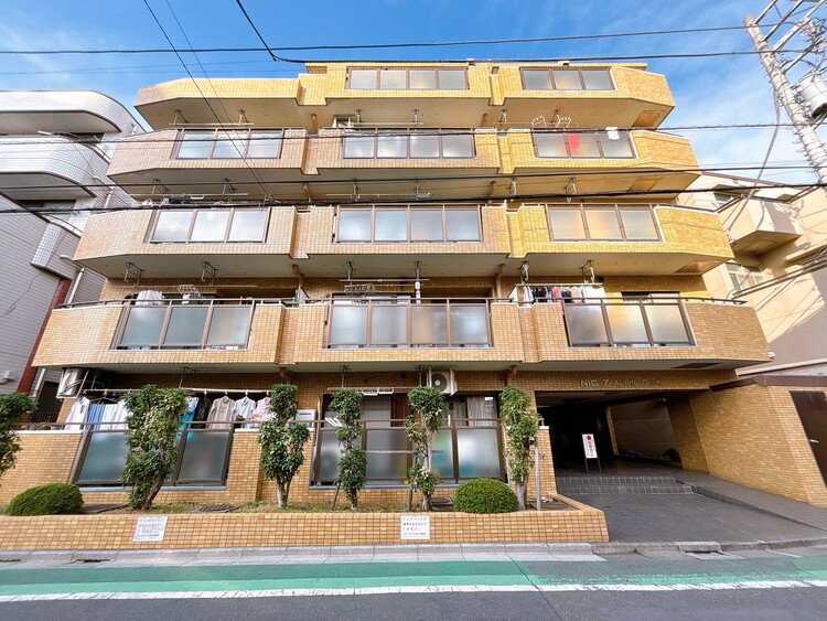 外観 ライフプランニングからローンまで、一貫してご説明させていただきます。お気軽にお問い合わせくださいませ。