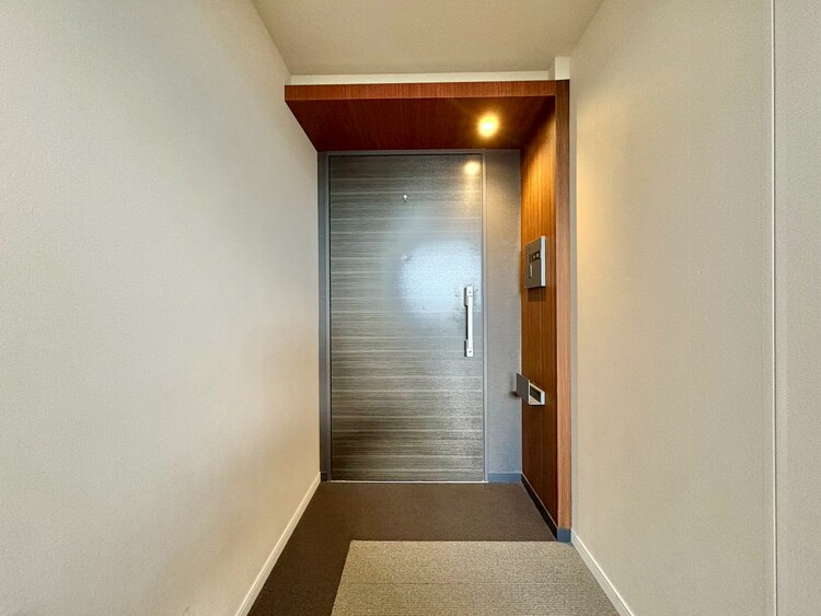 玄関 玄関を開ければ、そこは安らぎのご自宅。