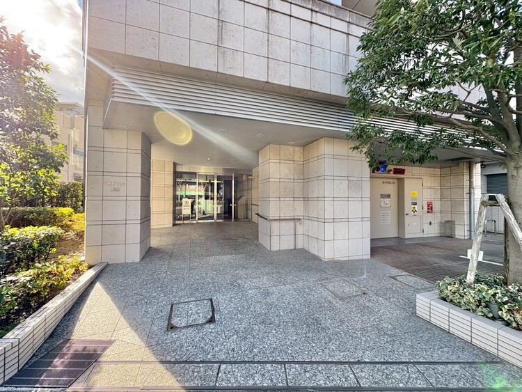 エントランス 外と内をつなぐエントランスは、まさに顔となる場所。