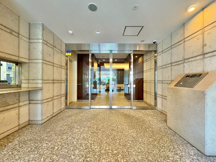 エントランス エントランスは、毎日の行き帰りで使う大事な空間です。